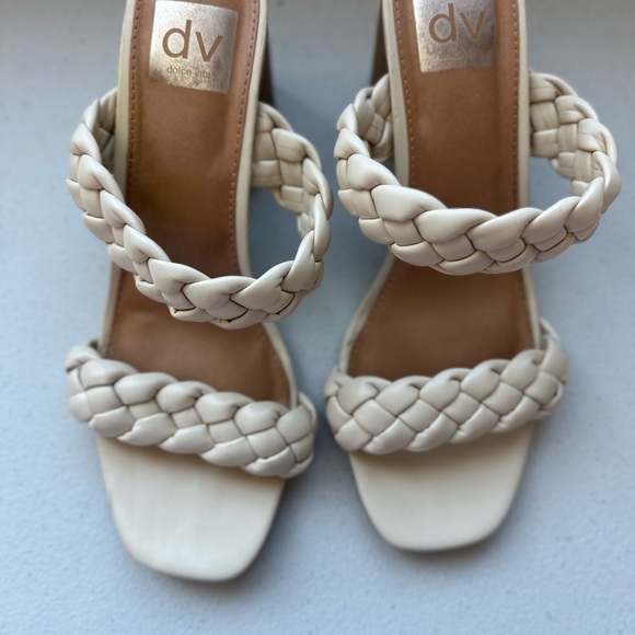 Dolce vita cream woman’s heels - Picture 2 of 5